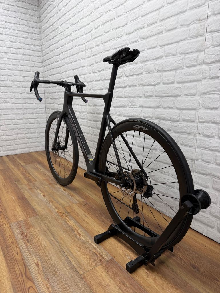 Used Giant Propel Advanced 1 2023 2023 Road & Gravel, Black — image 7 of 7