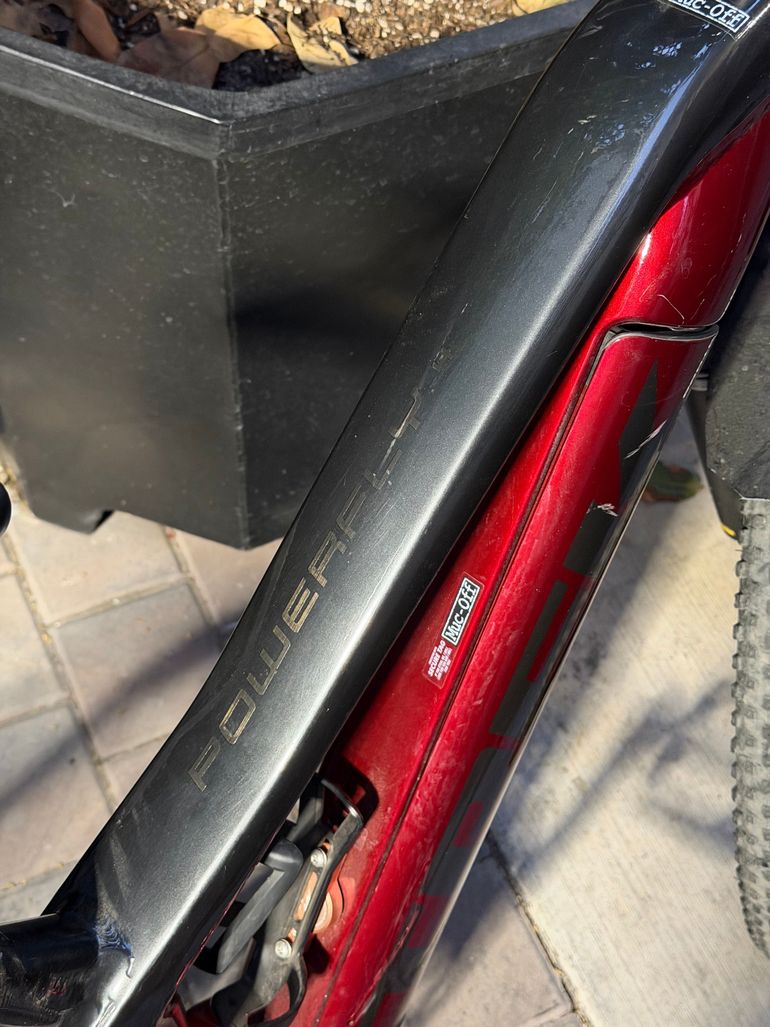 Used Trek Powerfly FS 4 2021 2021 Mountainbike, Red, 27.5, 29 — image 8 of 12