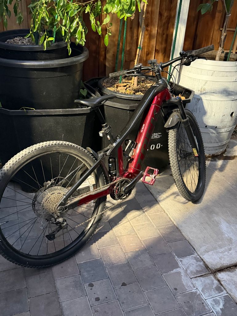 Used Trek Powerfly FS 4 2021 2021 Mountainbike, Red, 27.5, 29 — image 1 of 12