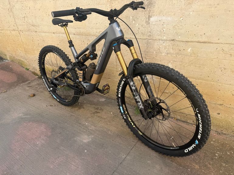 Used Whistle Whistle Custom Shimano Deore XT Di2 2026 Mountainbike, Blu — image 1 of 7