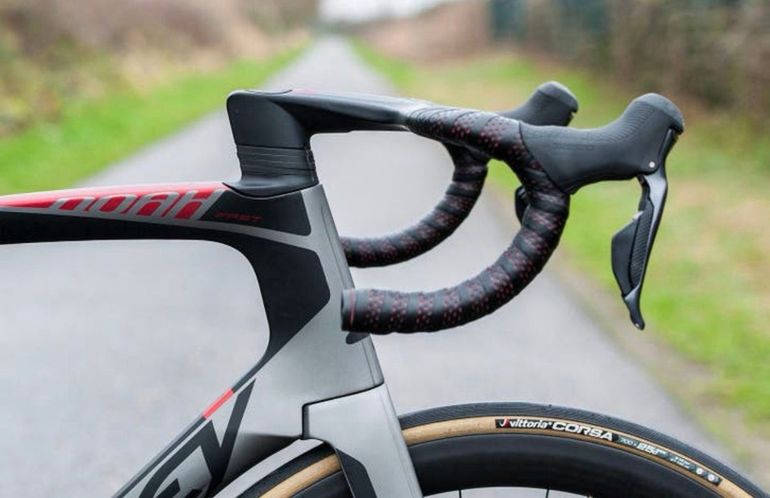 Used Ridley Noah Fast Disc - Shimano Ultegra Di2 2020 2020 Road & Gravel, Hellgrau — image 7 of 12
