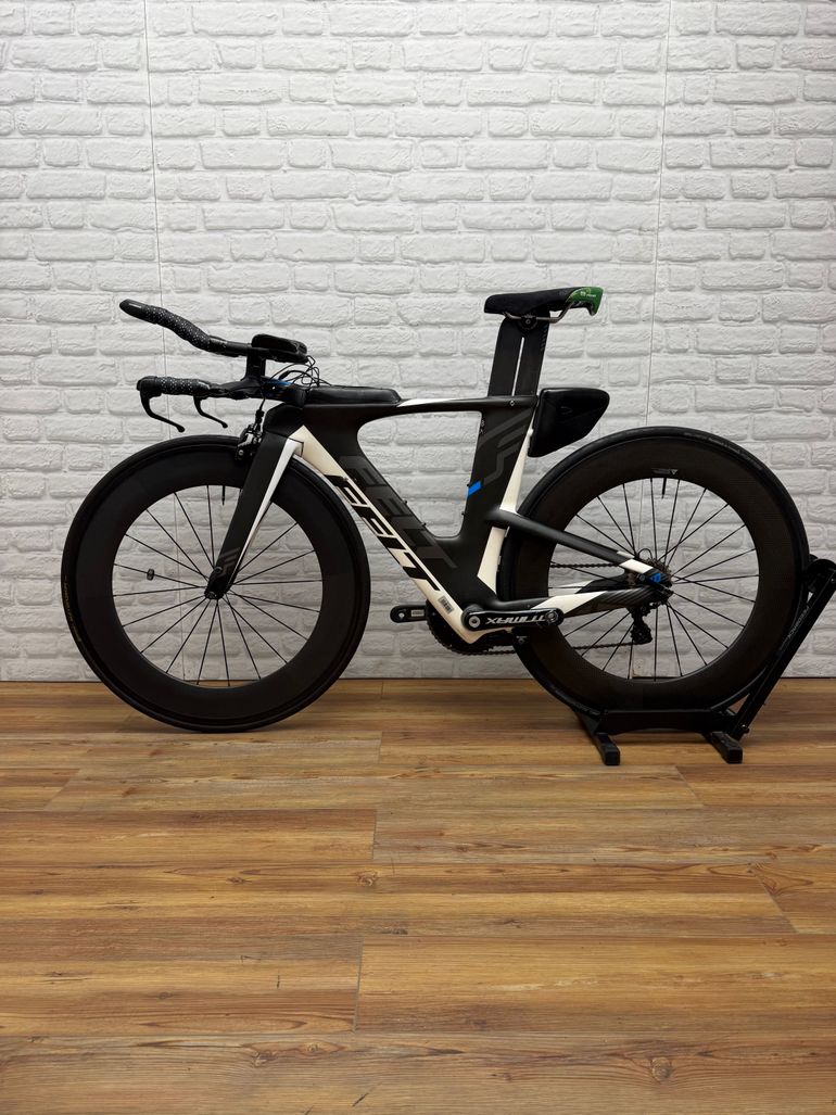 Used Felt IA10 Ultegra Di2 2017 2017 Road & Gravel, Black — image 5 of 7