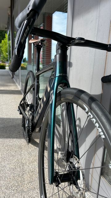 Tweedehands Scott Addict 20 2023 2023 Road & Gravel — afbeelding 7 van 8