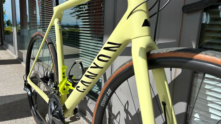 Used Canyon Endurace CF SL 8 Disc 2023 2023 Road & Gravel — image 2 of 6