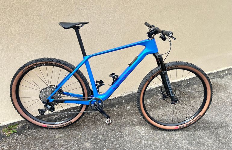 Used Canyon Canyon Exceed CF6 Carbone 2026 Mountainbike, Blau — image 1 of 10