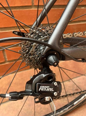 Used Cannondale Cannondale SuperSix 4 Rival 2013 Road & Gravel, Black — image 3 of 10