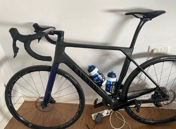 Used Canyon Endurace CF SLX 8 AXS 2023 2023 Road & Gravel — image 2 of 3