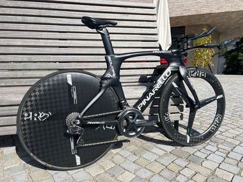 Used Pinarello Pinarello Bolide Rim Brake Shimano Ultegra Di2 Größe 520 2016 Road & Gravel — image 2 of 29