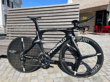 Używany Pinarello Bolide Rim Brake Shimano Ultegra Di2 Größe 520 2016 Road & Gravel