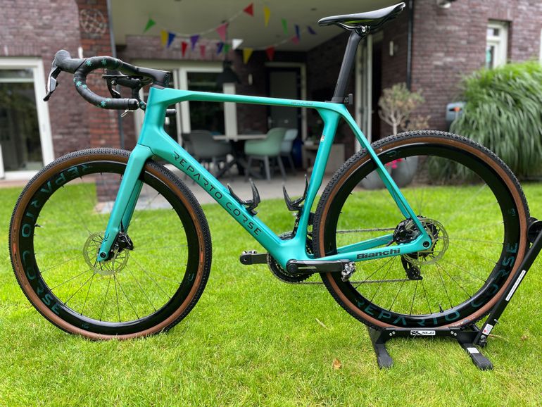 Used Bianchi Impulso RC Force AXS disc 2025 2025 Road & Gravel, Grün — image 2 of 14