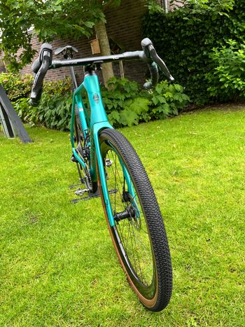 Used Bianchi Impulso RC Force AXS disc 2025 2025 Road & Gravel, Grün — image 10 of 14