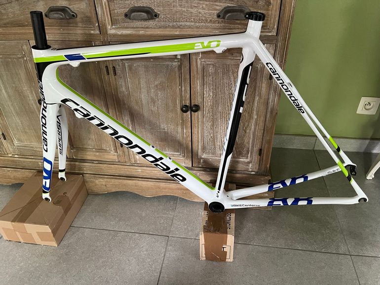 Used Cannondale SuperSix EVO Frameset 2015 Road & Gravel, Weiß — image 9 of 14