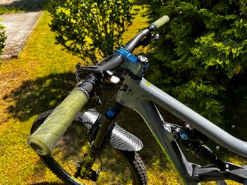 Used Cannondale Trigger 2 2018 2018 Mountainbike, Light Gray, 27.5 — image 12 of 16