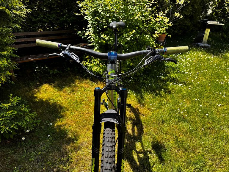 Used Cannondale Trigger 2 2018 2018 Mountainbike, Light Gray, 27.5 — image 10 of 16