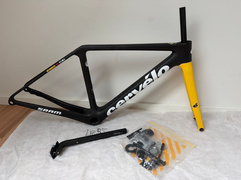 Used Cervélo R5 Frameset 2023 Frameset 2023 Road & Gravel, Schwarz — image 1 of 4