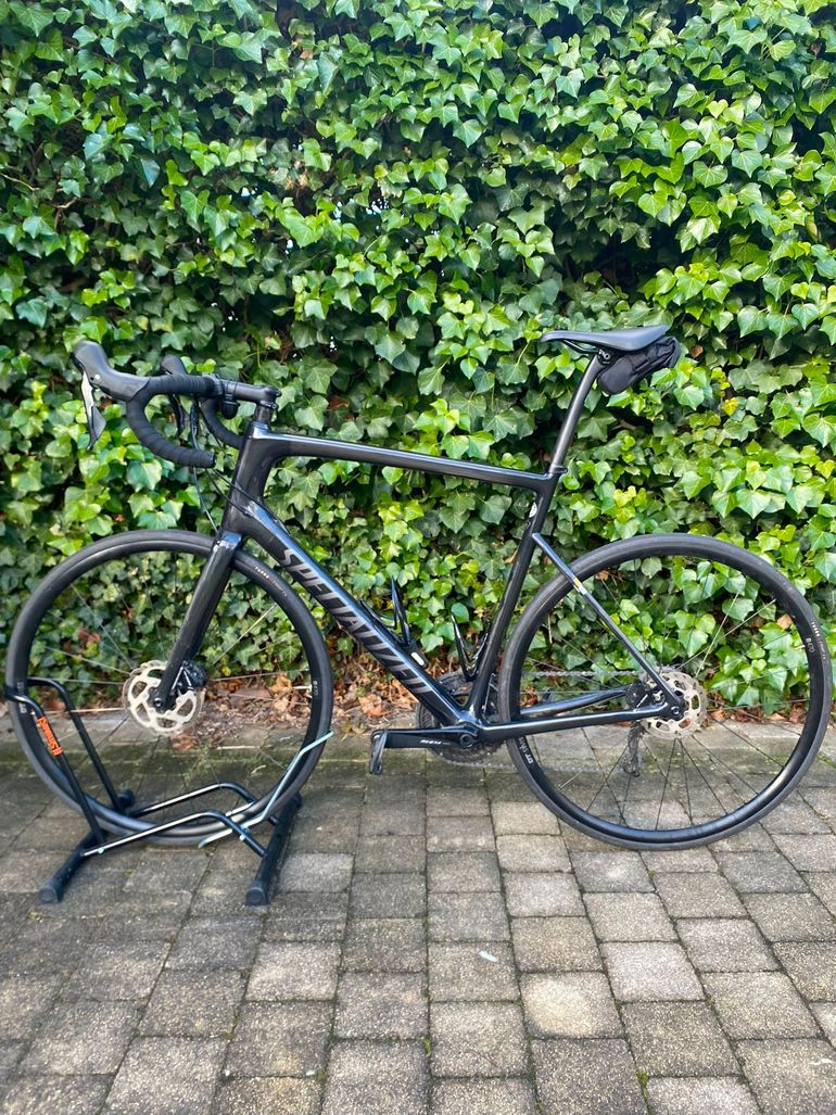Used Specialized Tarmac SL6 Disc Sport 2020 2020 Road & Gravel — image 2 of 9