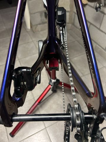 Použité Canyon Aeroad Shimano 105 Di2 2025 Road & Gravel — obrázek 5 z 10