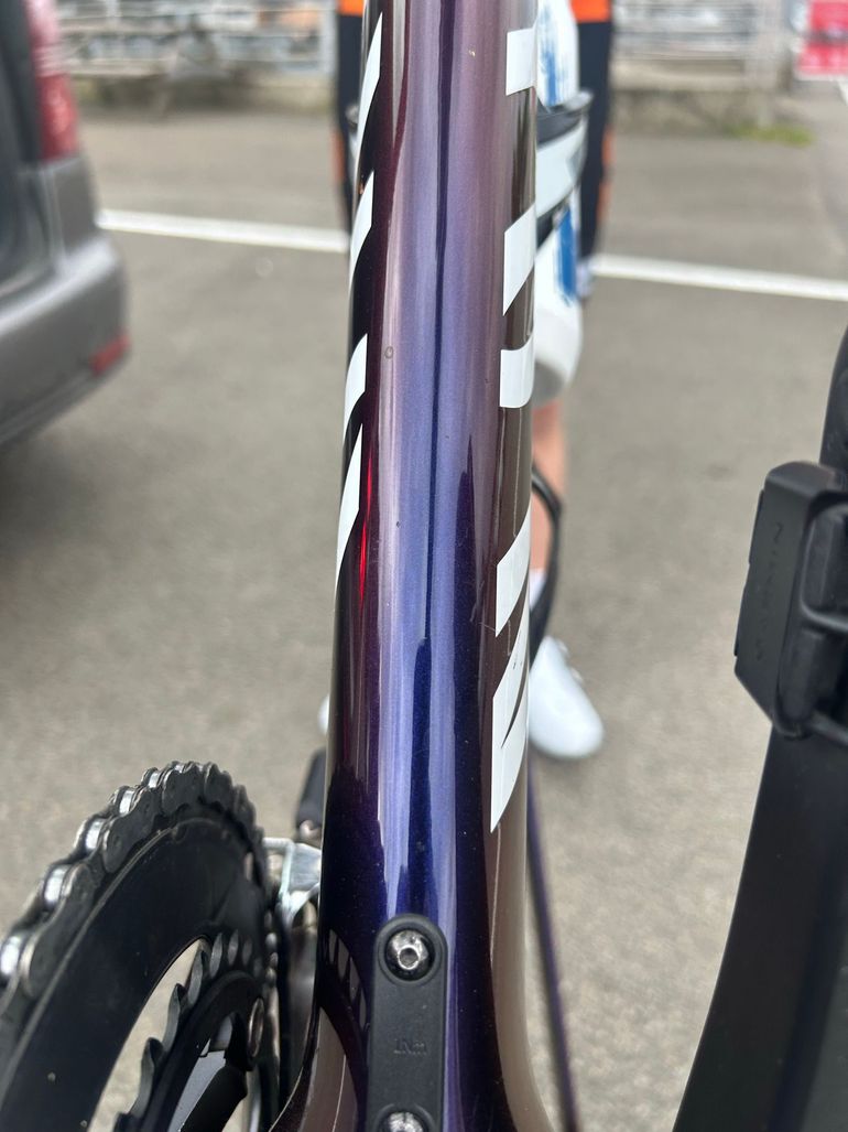 Used Canyon Aeroad Shimano 105 Di2 2025 Road & Gravel, Blau — image 8 of 11
