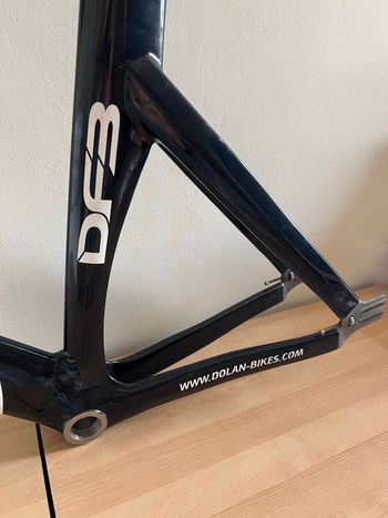 Used Dolan DF4 Carbon Track Bike - Alpina 2026 Frameset 2026 Road & Gravel, Black — image 10 of 15
