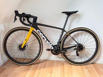 Used Cervélo R5 Red eTap AXS 2023 2023 Road & Gravel, Negro — image 8 of 10