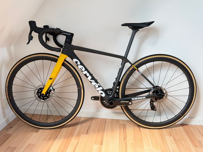 Used Cervélo R5 Red eTap AXS 2023 2023 Road & Gravel, Negro — image 8 of 10