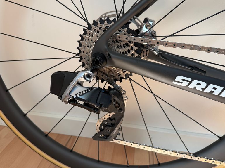 Used Cervélo R5 Red eTap AXS 2023 2023 Road & Gravel, Negro — image 6 of 10