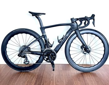 Used Pinarello DOGMA F DURA ACE Di2 Disc 2024 2024 Road & Gravel