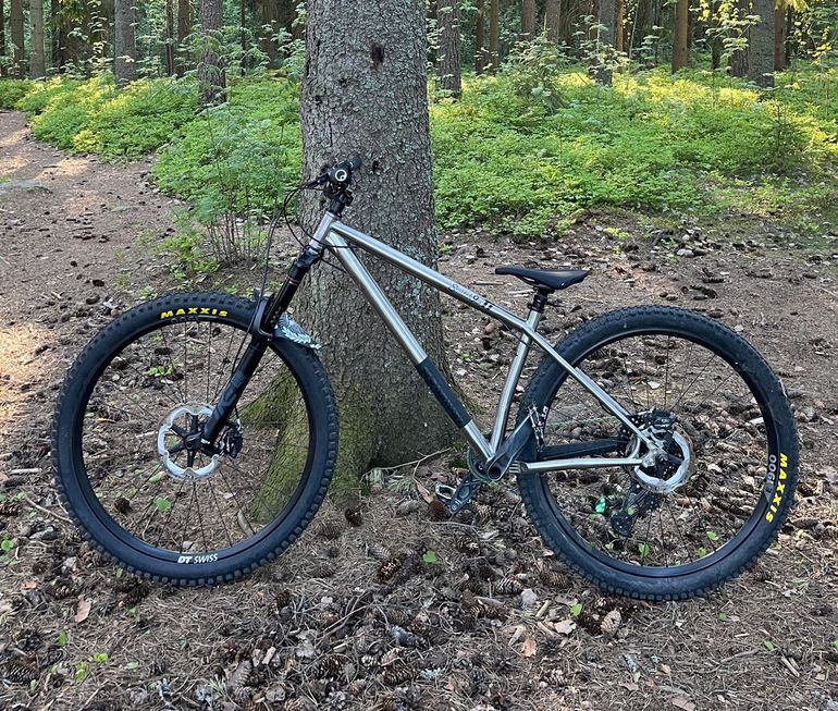 Used Stanton Switch9er Titanium 2024 Frameset 2024 Mountainbike, Light Gray, 29 — image 2 of 3