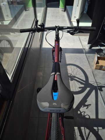 Used Marin DSX 2 2025 2025 Road & Gravel, Red — image 5 of 10