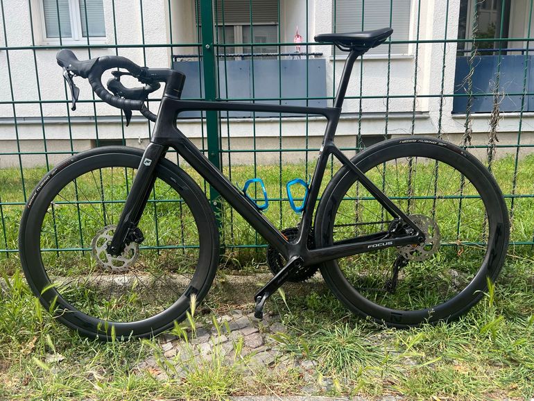 Used Focus IZALCO MAX 8.8 2024 2024 Road & Gravel, Schwarz — image 2 of 4