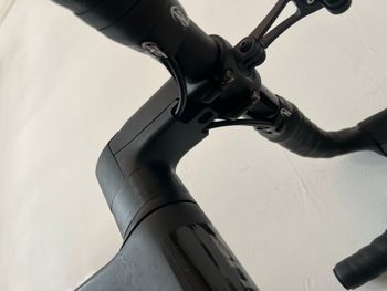 Used Focus IZALCO MAX 8.8 2024 2024 Road & Gravel — image 12 of 14