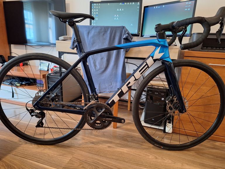 Used Trek Émonda SL 5 2023 2023 Road & Gravel, Blue — image 1 of 8