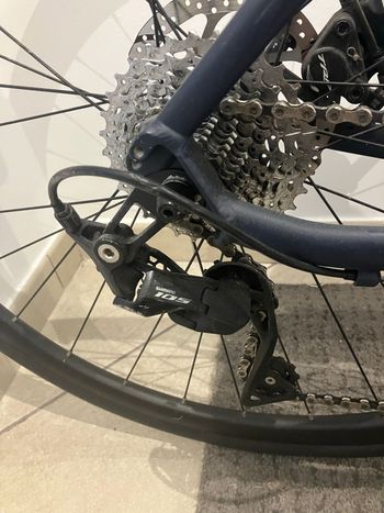 Used TRIBAN RC520 Disc Road Bike - 105 2021 2021 Road & Gravel, Azul — image 3 of 15