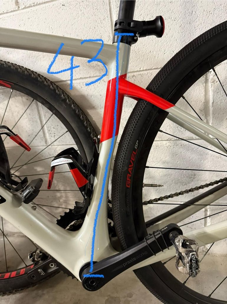 Used Specialized Men's Diverge Comp 2019 2019 Road & Gravel, Bianco — image 9 of 10