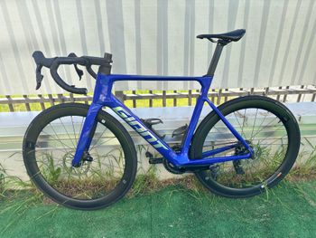 Used Giant Propel Advanced 1 2024 2024 Road & Gravel — image 3 of 12