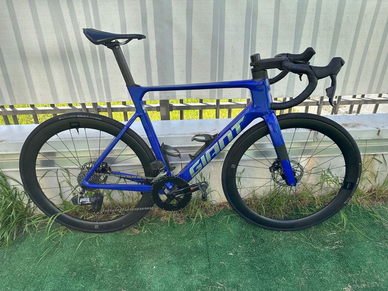 Used Giant Propel Advanced 1 2024 2024 Road & Gravel — image 11 of 12