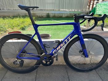 Used Giant Propel Advanced 1 2024 2024 Road & Gravel — image 2 of 12