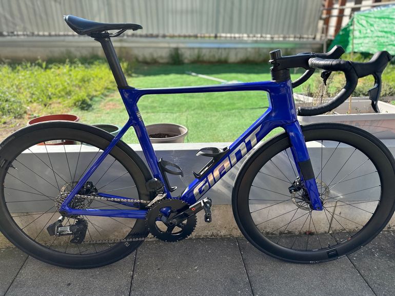 Used Giant Propel Advanced 1 2024 2024 Road & Gravel — image 2 of 12