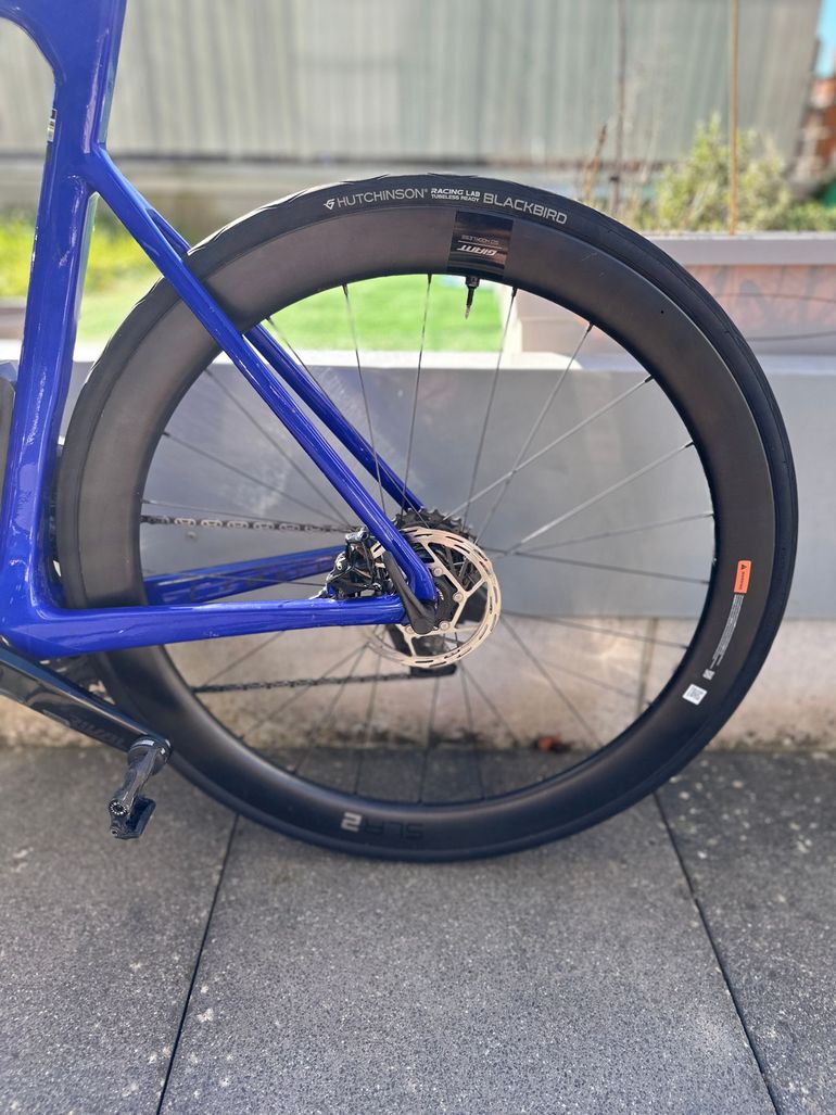 Used Giant Propel Advanced 1 2024 2024 Road & Gravel — image 5 of 12