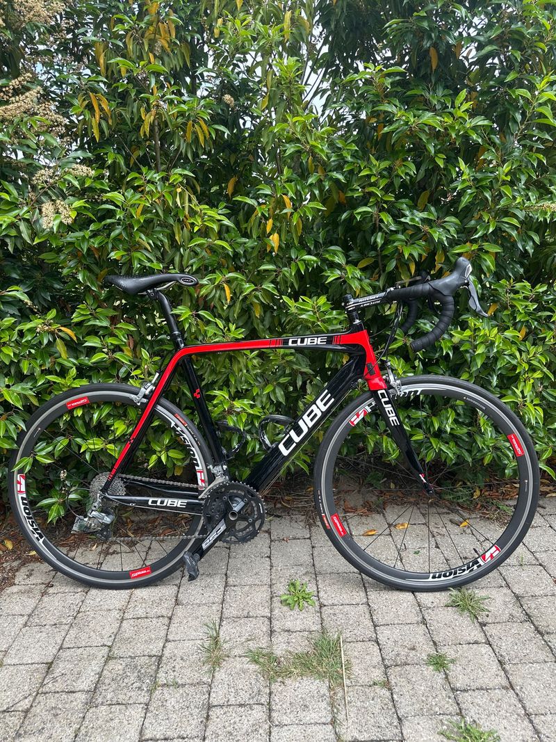 Używany CUBE LITENING C:62 Pro 2018 2018 Road & Gravel — zdjęcie 1 z 6