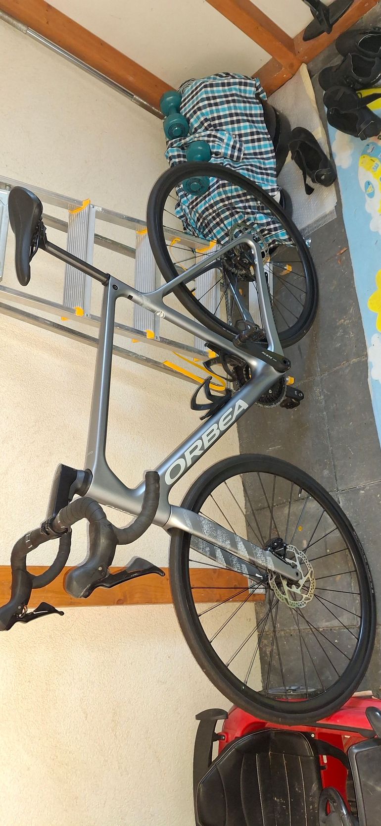 Used Orbea ORCA M30 2023 2023 Road & Gravel, Gris claro — image 11 of 14