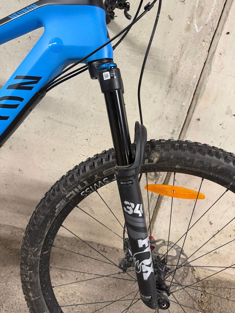 Used Canyon Neuron CF 8 2023 2023 Mountainbike, Blue, 27.5, 29 — image 4 of 8