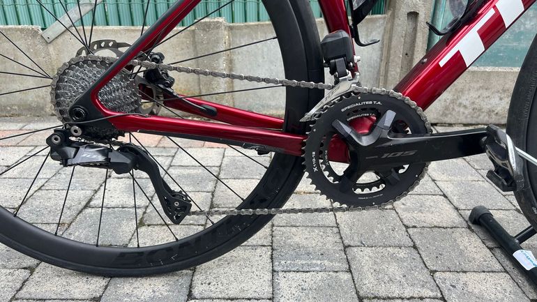 Used Trek Madone SL 6 Gen 8 2026 2026 Road & Gravel — image 3 of 8