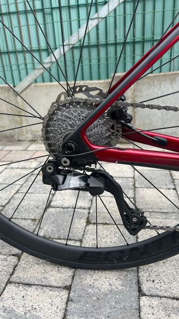 Used Trek Madone SL 6 Gen 8 2026 2026 Road & Gravel — image 4 of 8