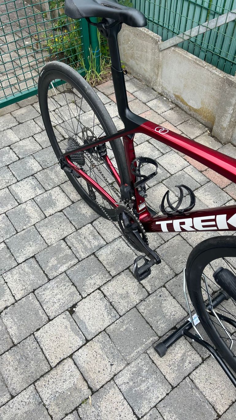 Used Trek Madone SL 6 Gen 8 2026 2026 Road & Gravel — image 8 of 8
