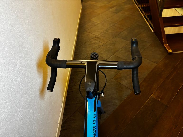 Used Canyon Ultimate CF SL 8 2022 2022 Road & Gravel, Blue — image 5 of 9