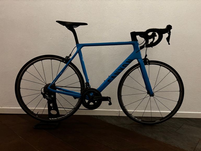 Used Canyon Ultimate CF SL 8 2022 2022 Road & Gravel, Blue — image 3 of 9