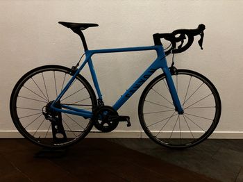 Used Canyon Ultimate CF SL 8 2022 2022 Road & Gravel, Blue — image 8 of 9