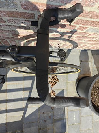 Used Pinarello Prince SRAM Rival eTap AXS 2022 Road & Gravel, Schwarz — image 8 of 14