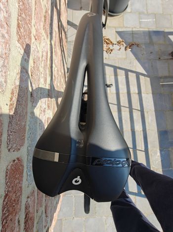 Used Pinarello Prince SRAM Rival eTap AXS 2022 Road & Gravel, Schwarz — image 10 of 14